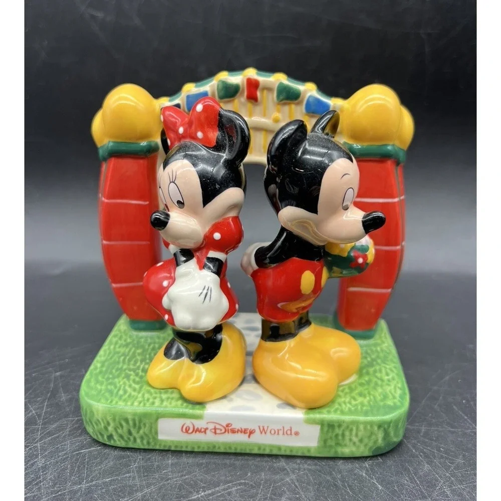 Walt Disney World Mickey and Minnie Mouse Ceramic Salt & Pepper Shakers 3 Pieces